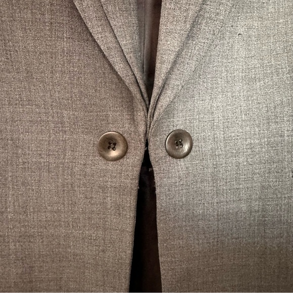 Tahari Grey Blazer - Picture 4 of 11